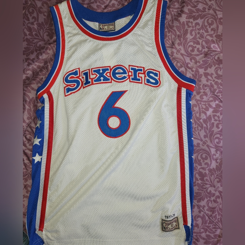 NBA Sixers Jersey Erving #6 Brand New never worn